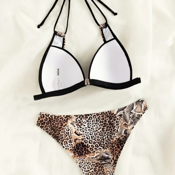 ❤ Leopard Swimsuit - Picture 3 of 5